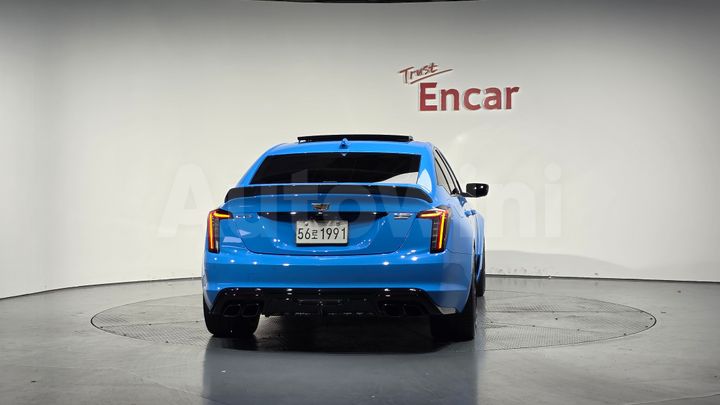 Cadillac CT5 2023 — 4