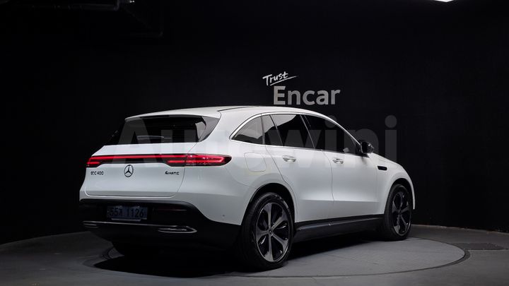 Mercedes Benz EQC 2020 — 2