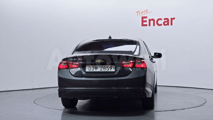 Chevrolet Malibu 2017 — 4