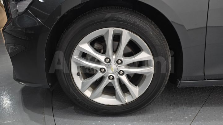 Chevrolet Malibu 2017 — 5