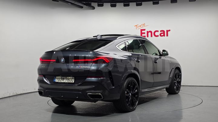 BMW X6 2022 — 2