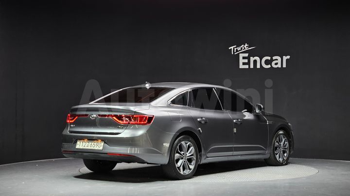 Renault SM6 2019 — 2