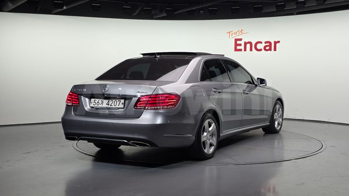 Mercedes Benz E Class 2014 — 2