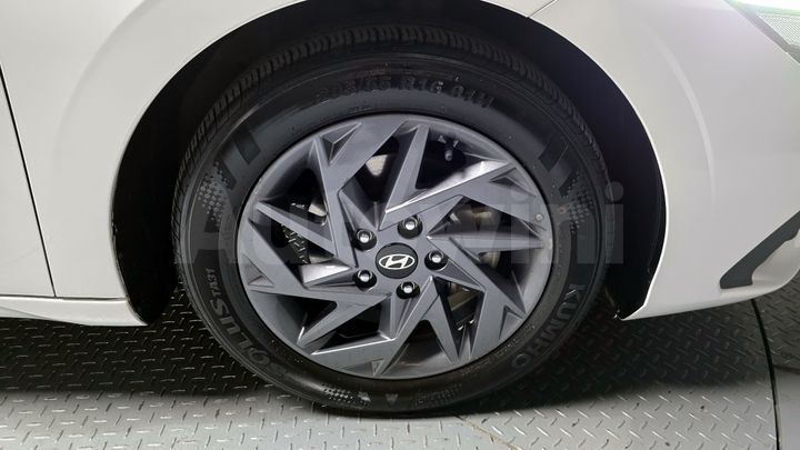 Hyundai Avante 2024 — 5