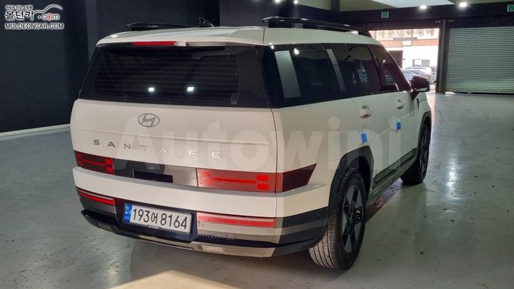 Hyundai SantaFe 2023 — 2