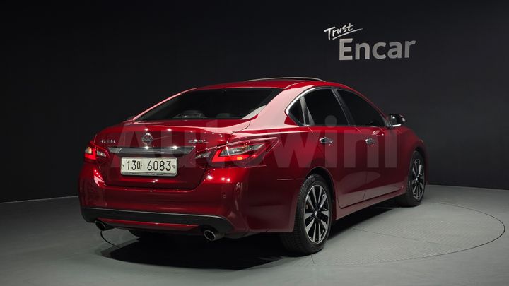 Nissan Altima 2018 — 2