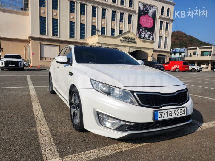 Kia K5 2012 — 2