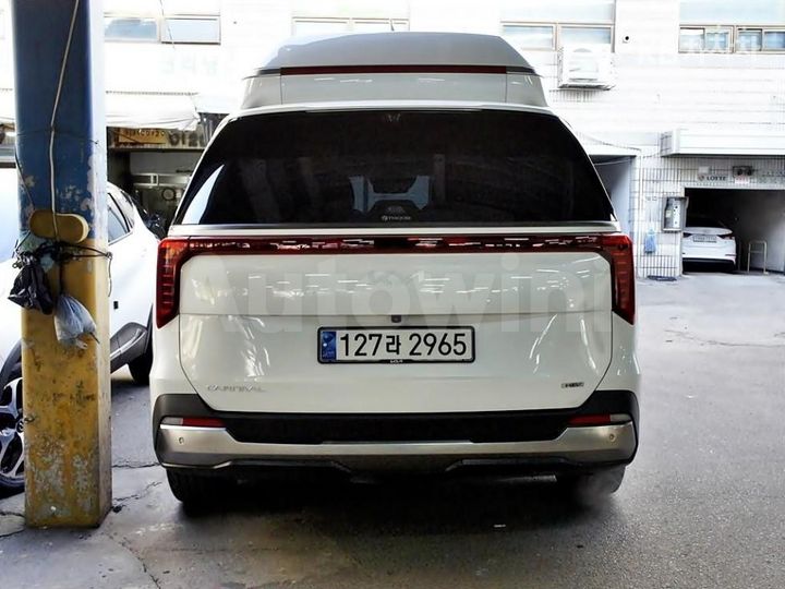 Kia Carnival 2025 — 3