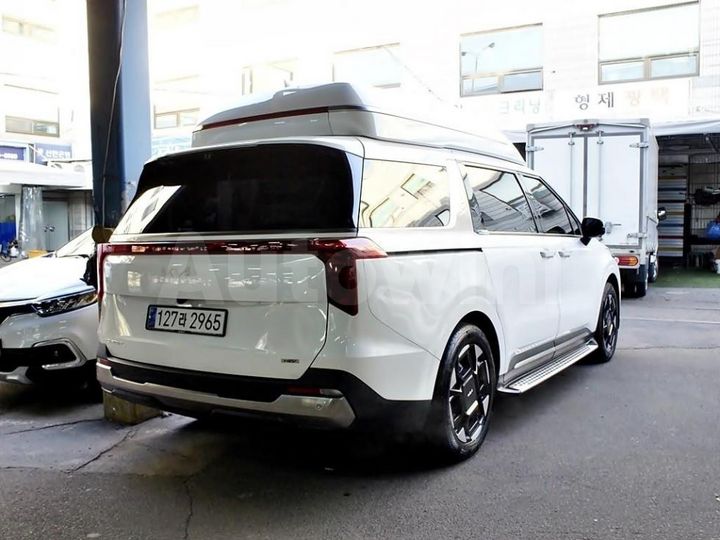 Kia Carnival 2025 — 4