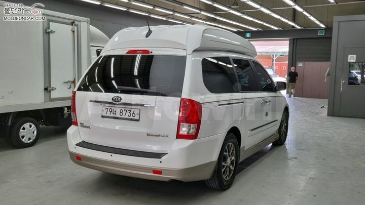 Kia Carnival 2014 — 2