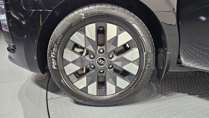 Hyundai Staria 2022 — 5