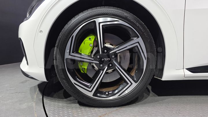 Kia EV6 2023 — 5
