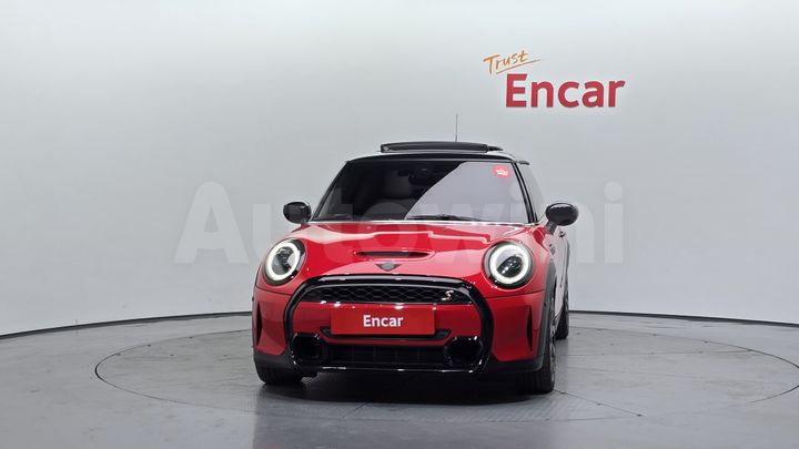 Mini Cooper 2023 — 3