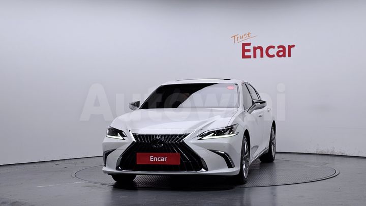 Lexus ES 2023 — 3