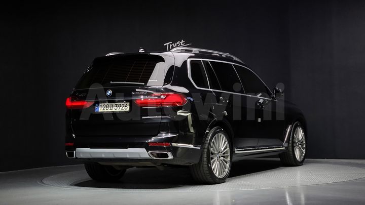 BMW X7 2021 — 2
