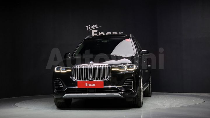 BMW X7 2021 — 3