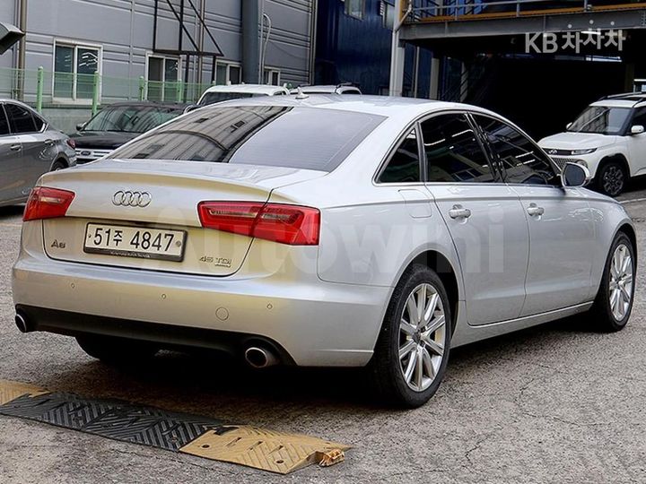 Audi A6 2015 — 4