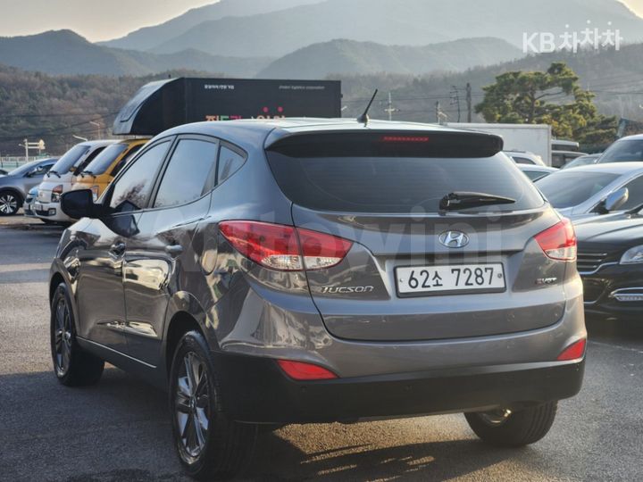 Hyundai Tucson 2013 — 5