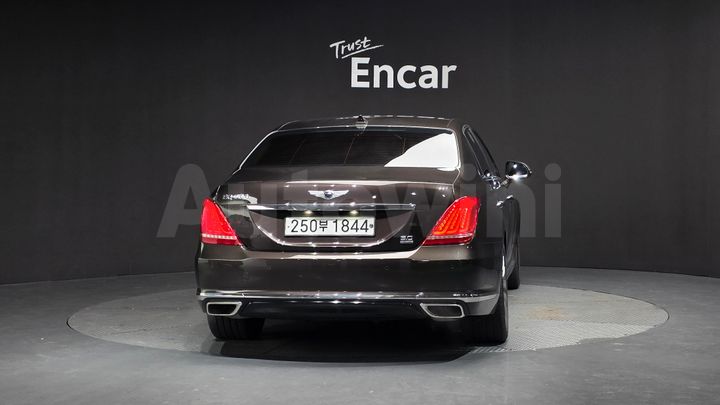 Genesis EQ900 2016 — 4