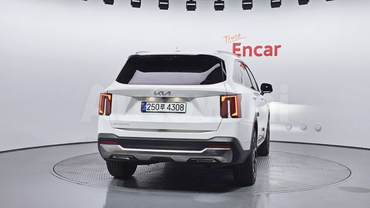 Kia Sorento 2025 — 4