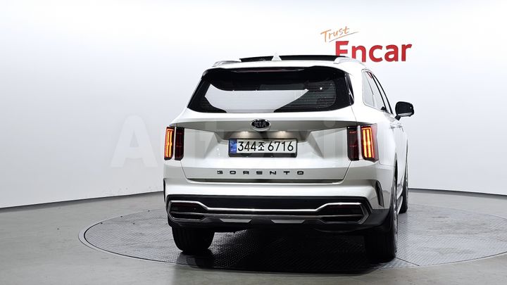 Kia Sorento 2021 — 4