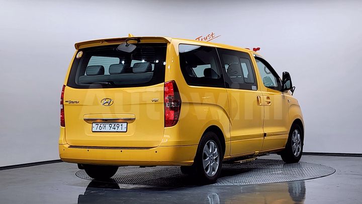 Hyundai Starex 2020 — 2