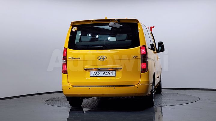 Hyundai Starex 2020 — 4