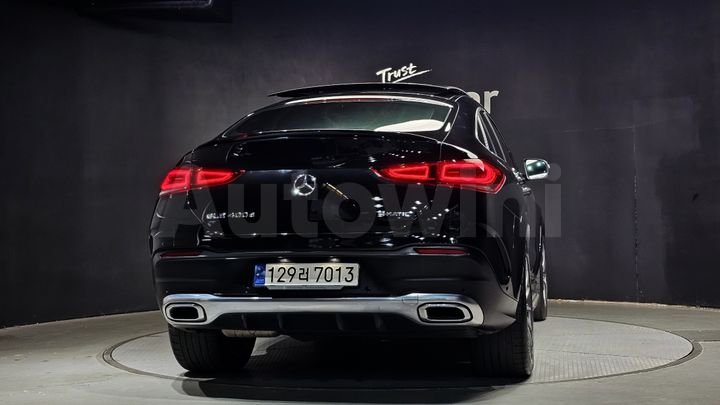 Mercedes Benz GLE Class 2023 — 4