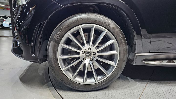 Mercedes Benz GLE Class 2023 — 5
