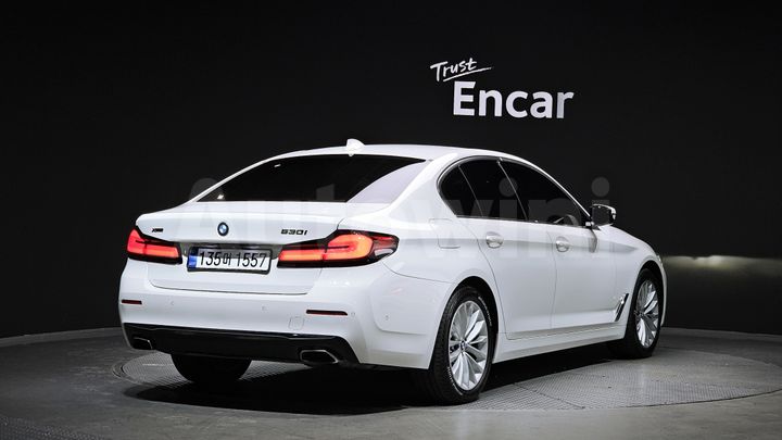 BMW 5 Series 2021 — 2