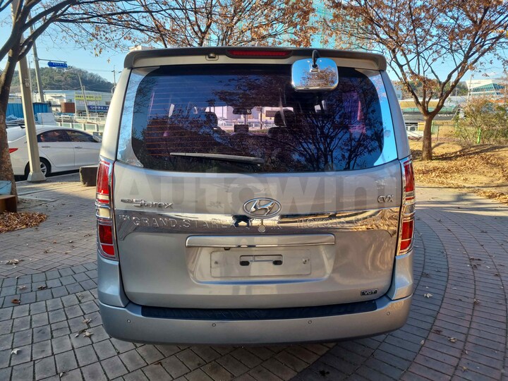 Hyundai Starex 2012 — 4