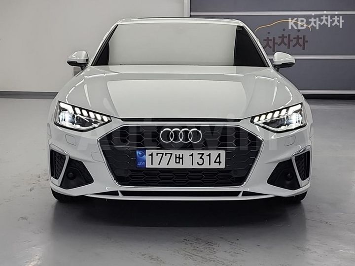 Audi A4 2023 — 2