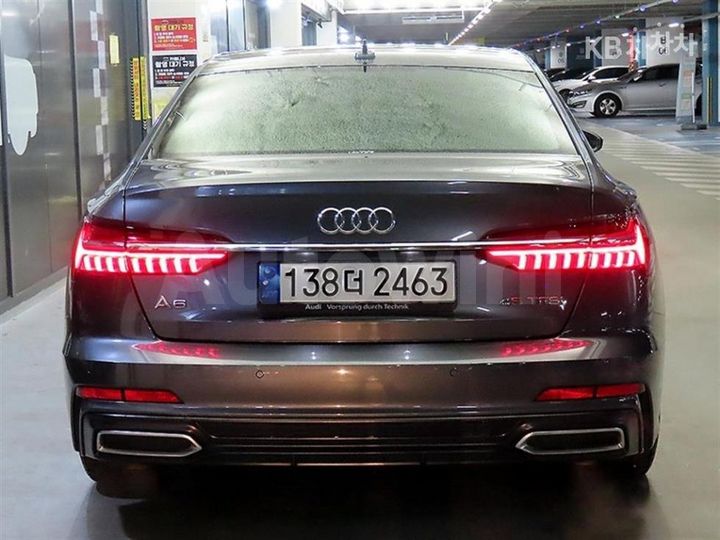 Audi A6 2021 — 5