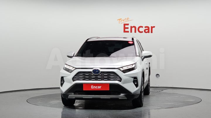 Toyota RAV4 2024 — 3