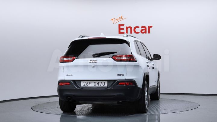 Jeep Cherokee 2016 — 4