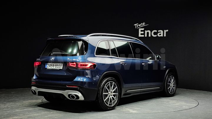 Mercedes Benz GLB Class 2023 — 2