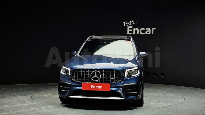 Mercedes Benz GLB Class 2023 — 3