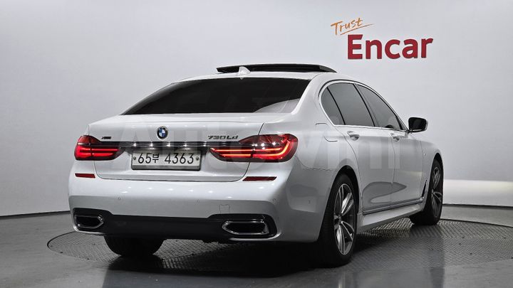 BMW 7 Series 2017 — 2