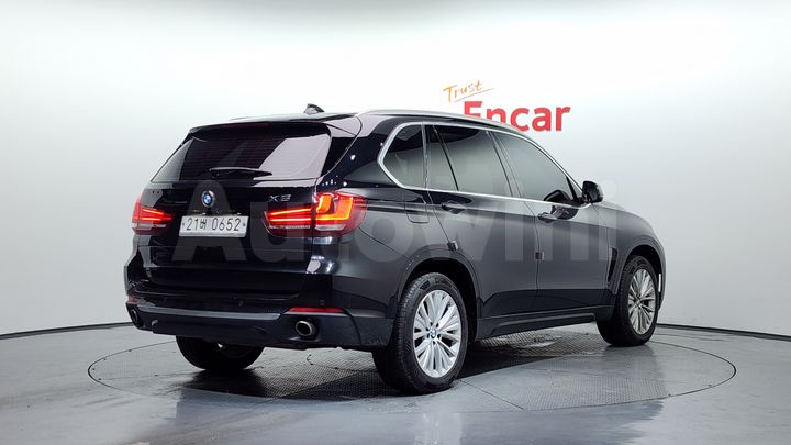BMW X5 2016 — 2