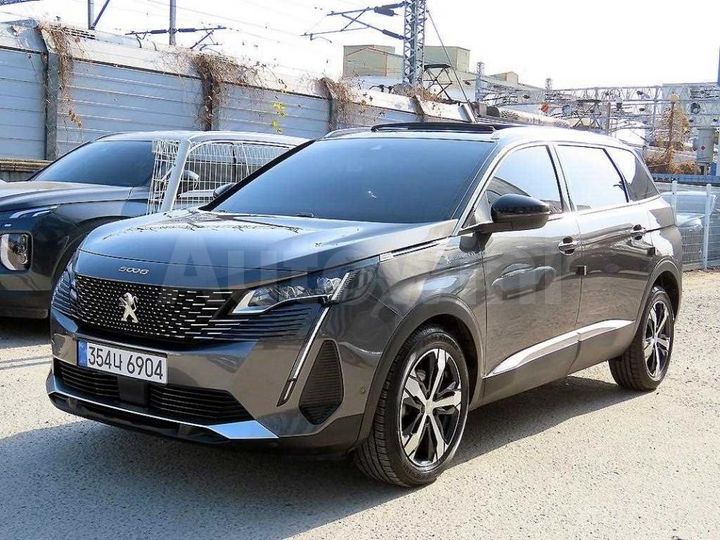 Peugeot 5008 2021 — 2