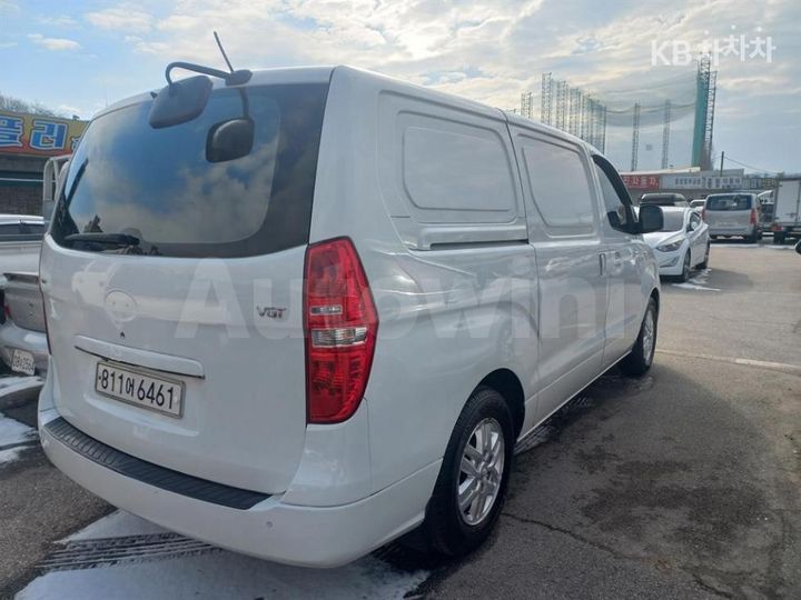 Hyundai Starex 2017 — 5