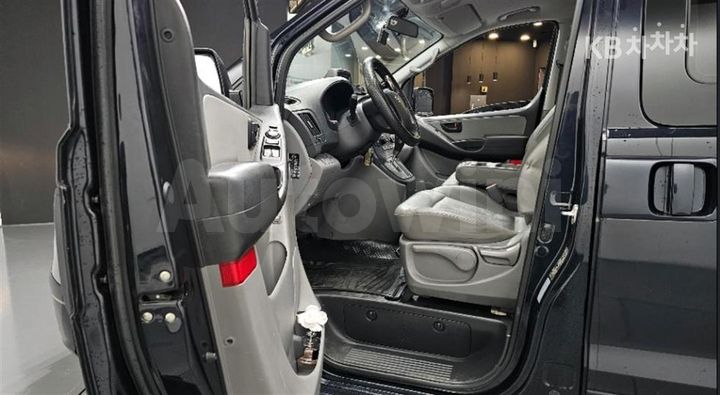 Hyundai Starex 2019 — 5