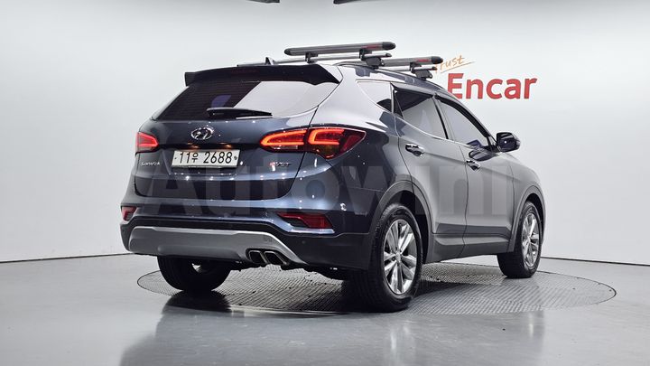 Hyundai SantaFe 2016 — 2