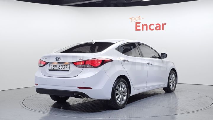 Hyundai Avante 2015 — 2