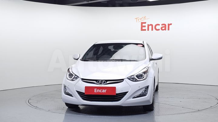 Hyundai Avante 2015 — 3