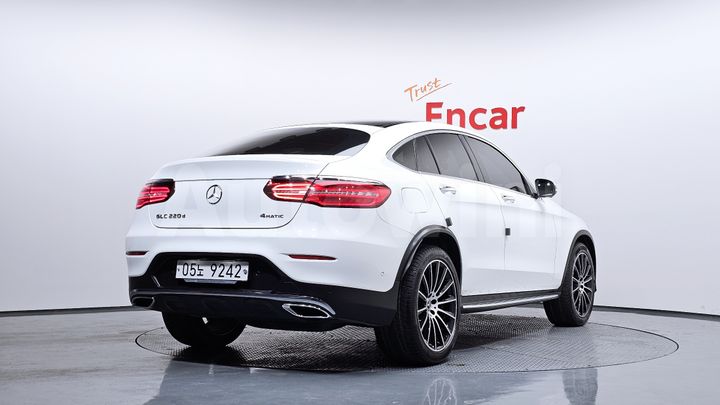 Mercedes Benz GLC Class 2018 — 2