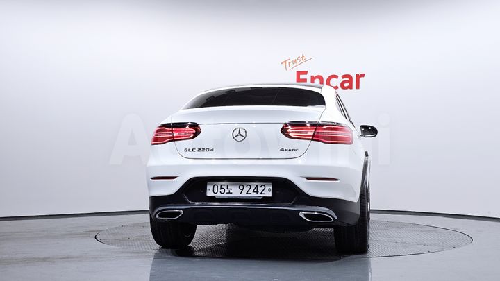 Mercedes Benz GLC Class 2018 — 4