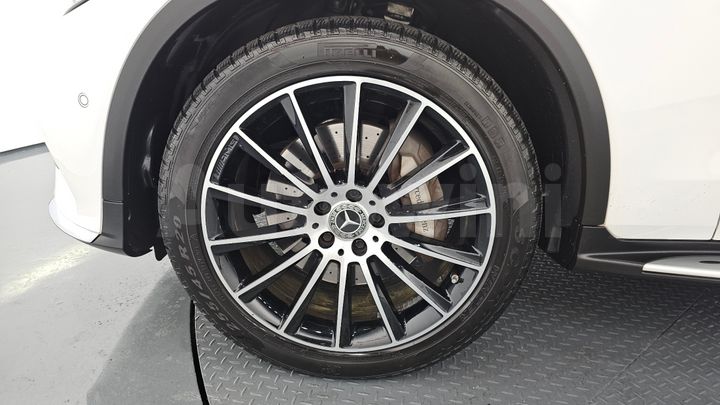 Mercedes Benz GLC Class 2018 — 5