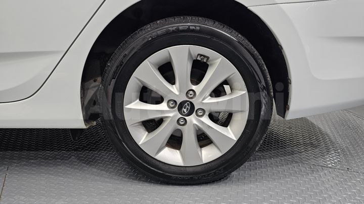 Hyundai Accent 2016 — 5