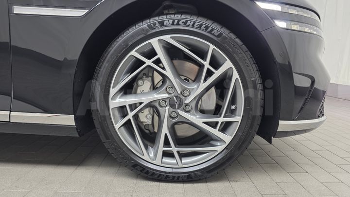 Genesis G90 2023 — 5